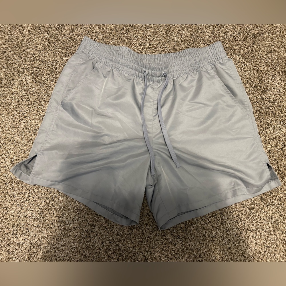 Light Gray Athletic Shorts Tek Gear 6 inch inseam